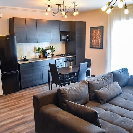 Wood Central Apartment Тимишоара Экстерьер фото