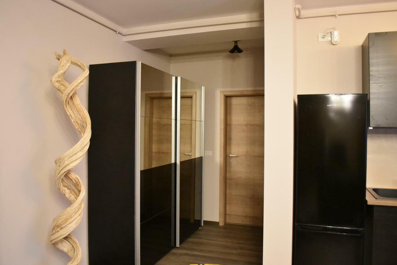 Wood Central Apartment Тимишоара Экстерьер фото